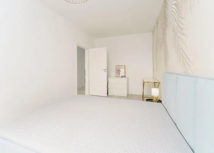 Fredry 2 Liliowy Apartament *