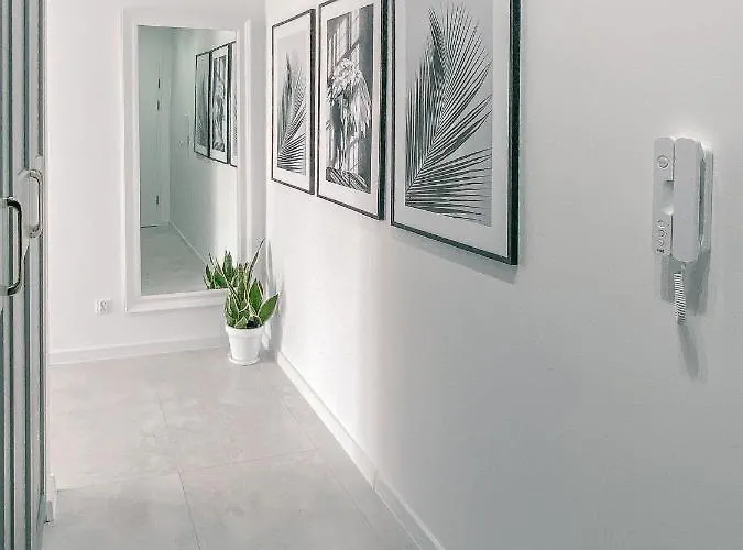 Fredry 2 Liliowy Apartament